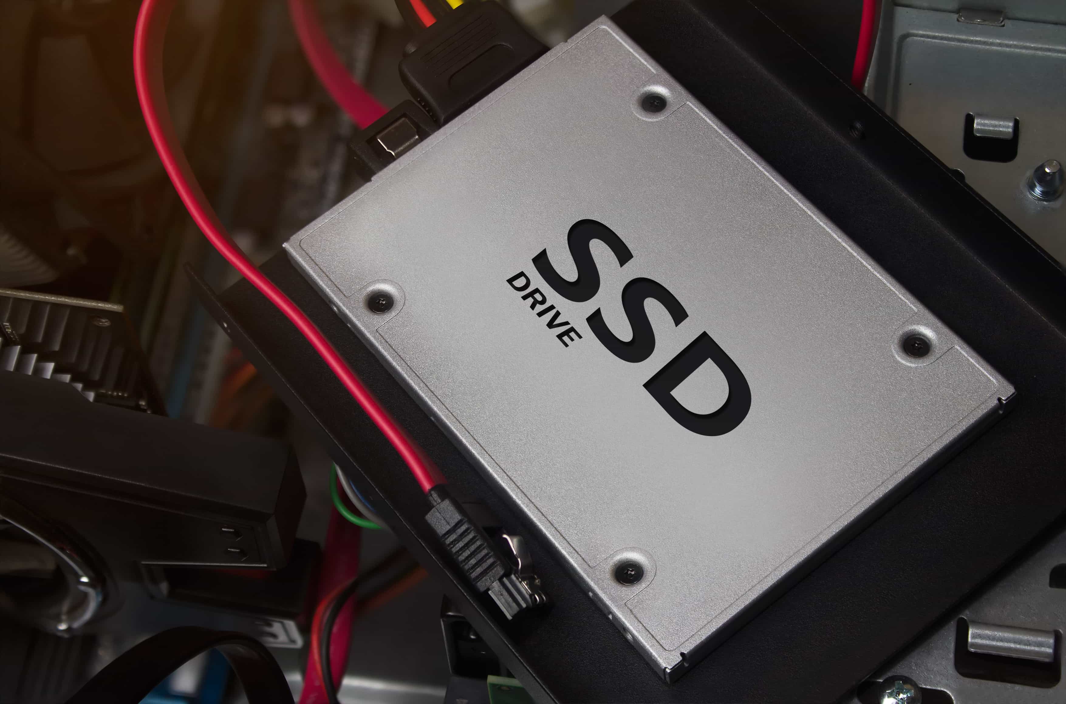 100TB SSD vs. Intel Ruler Form Factor